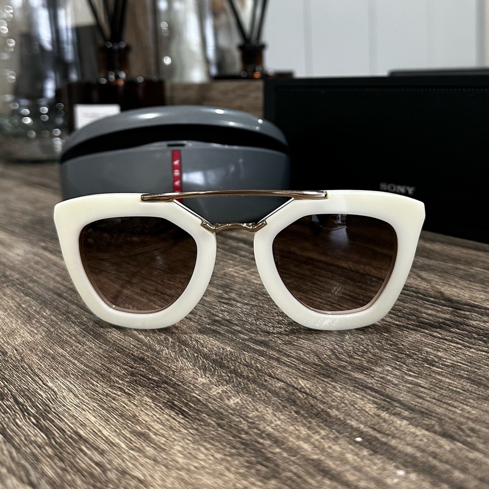 Prada 09QS 09 7S3-0A6 Ivory Gold Brown Gradient Sunglasses PR09QS